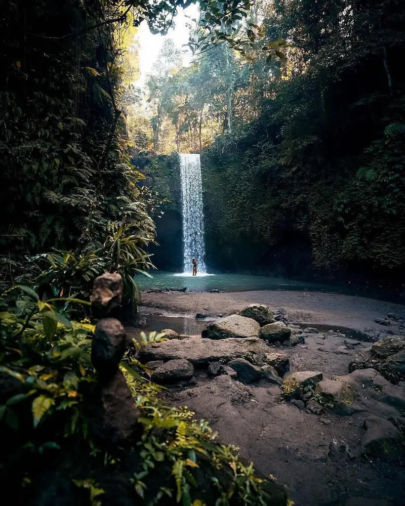 Zona de baño en cascada Tibumana