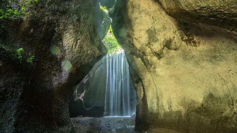 Detalle del templo en el este de Bali