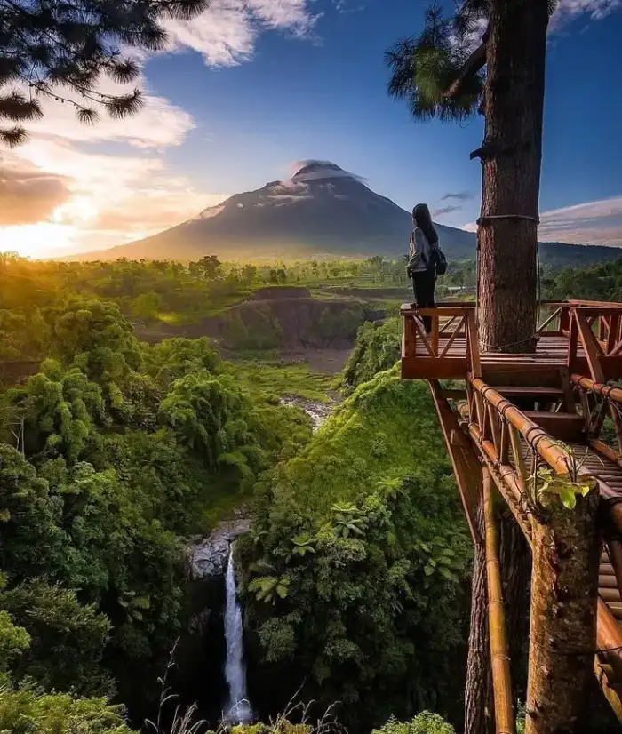 Plataforma del mirador Lahangan Sweet