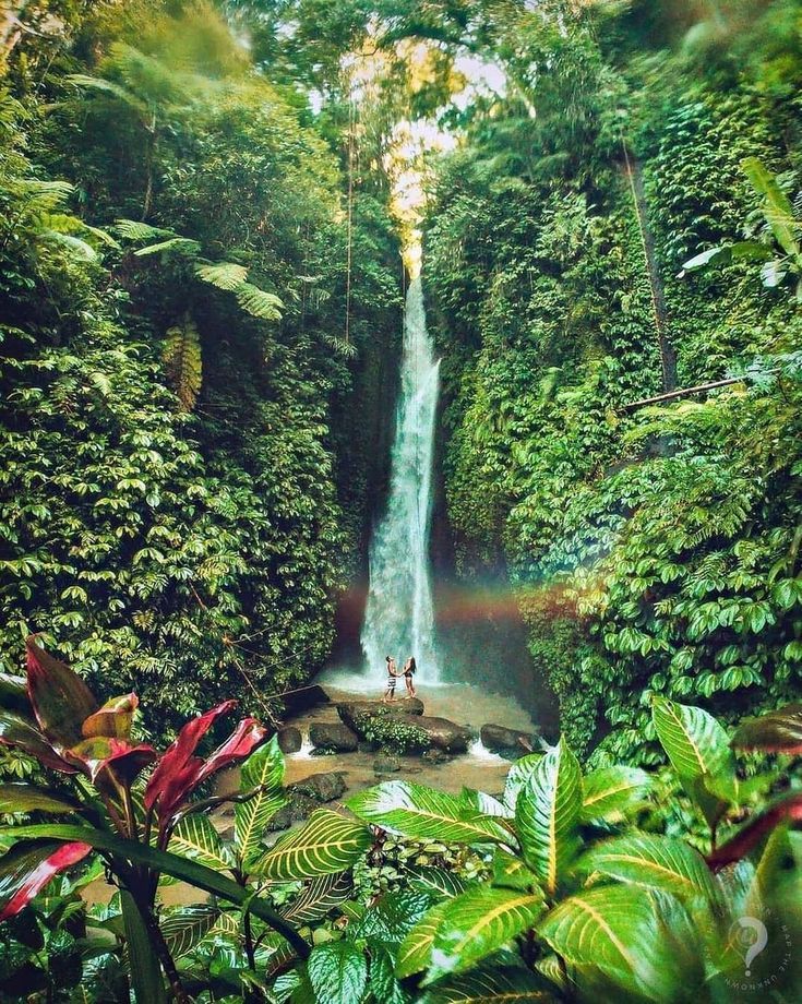 Magic Nature & Temples tour